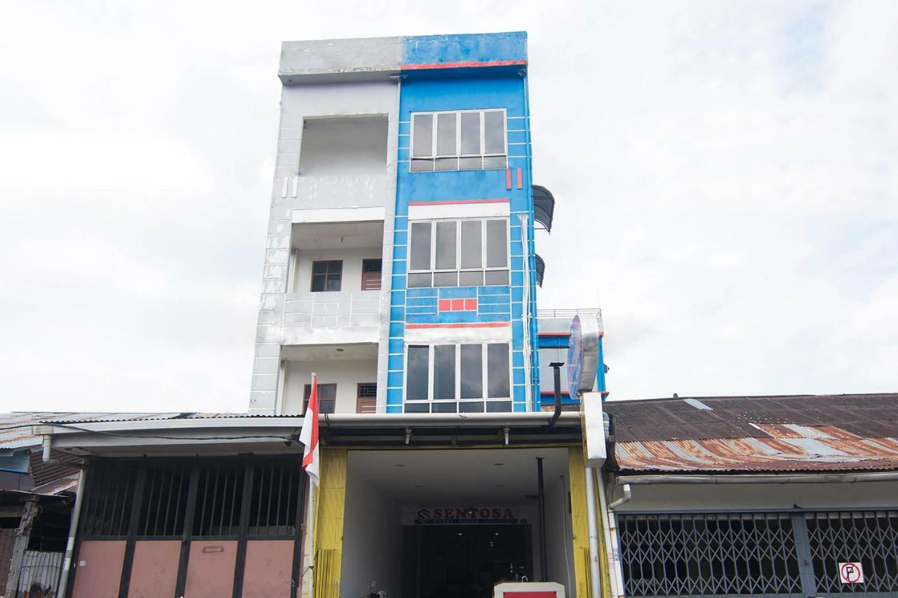 Sentosa Guest House Pontianak Dış mekan fotoğraf