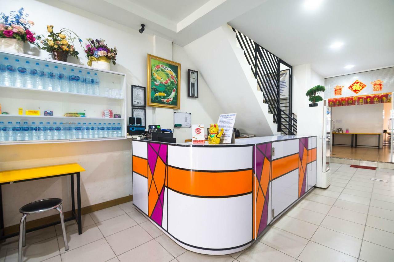 Sentosa Guest House Pontianak Dış mekan fotoğraf
